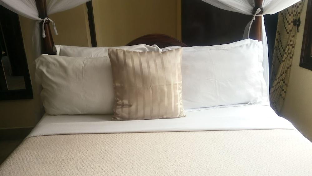 Transit Airport B&B Dar es Salaam Eksteriør billede
