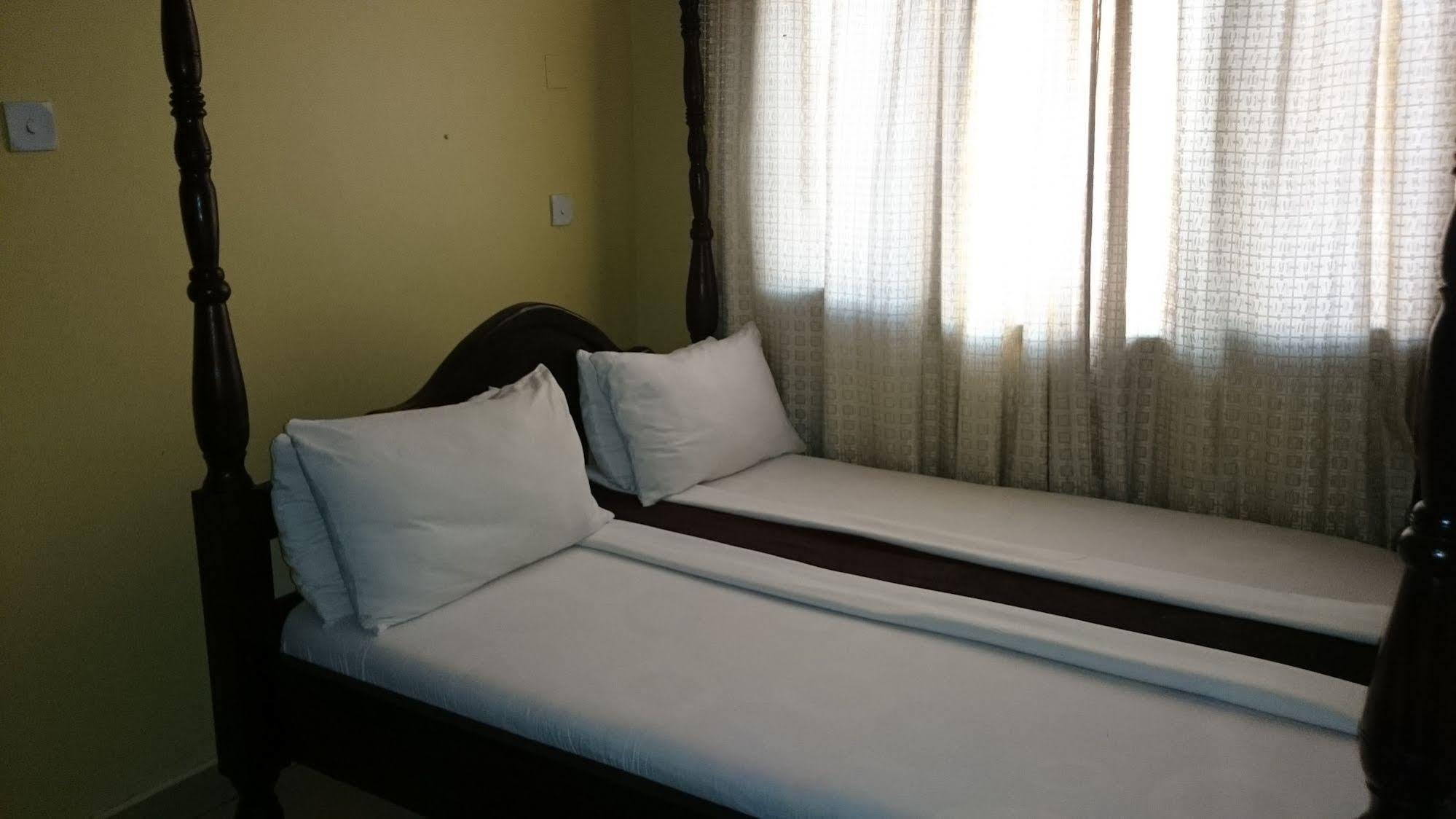 Transit Airport B&B Dar es Salaam Eksteriør billede